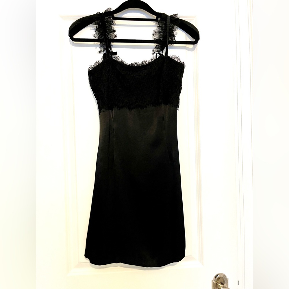 Beautiful Club Monaco black satin slip dress with lace straps - size 00